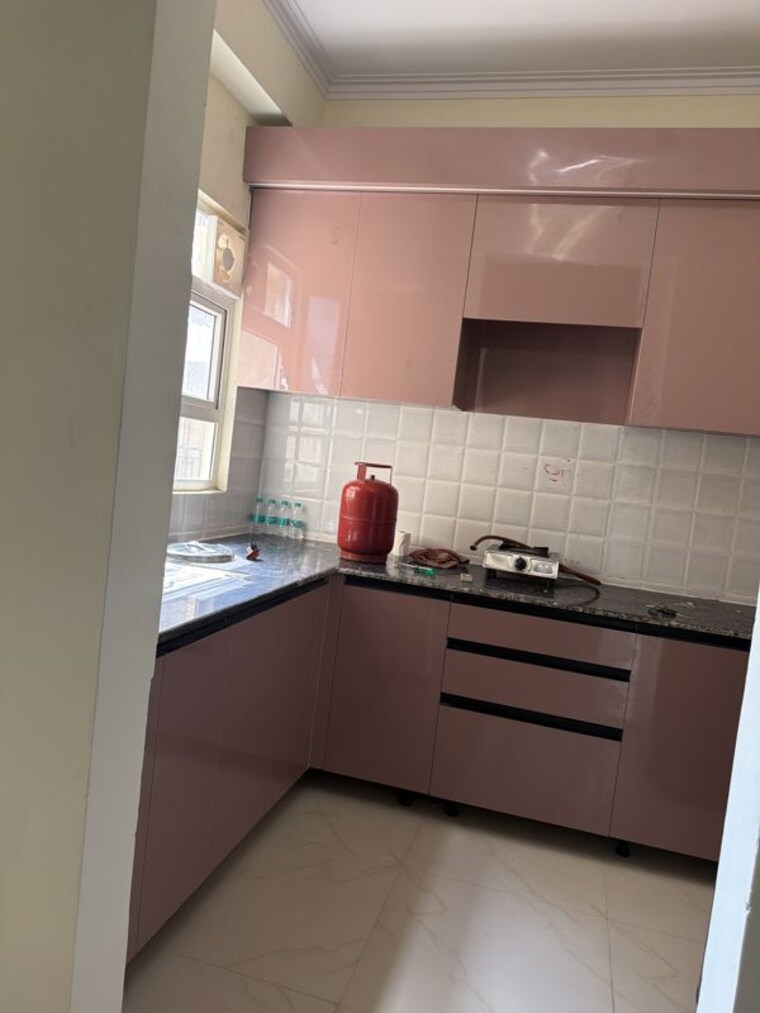 Kitchen, amrapali-verona-heights 2.5 Bedroom 1100 Sq.Ft. Apartment In Tech Zone 4 Greater Noida Greater Noida 10735708