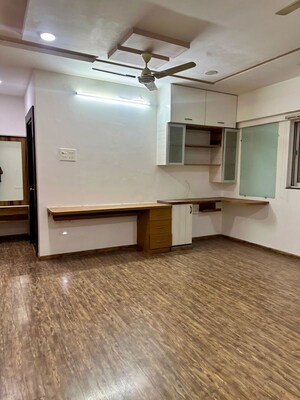 Room in 3 BHK Apartment at Lodha Meridian, Kukatpally – for Rent