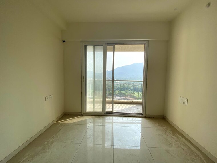 Room, godrej-emerald 2 Bedroom 1100 Sq.Ft. Apartment In Ghodbunder Road Thane 10735756