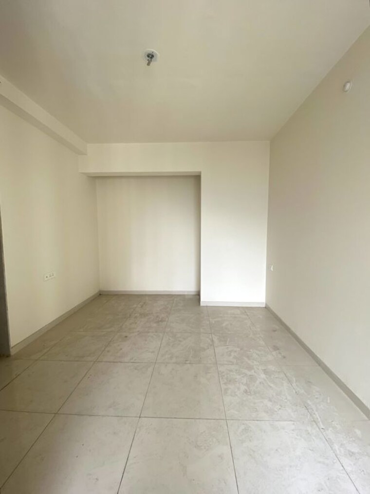 Room, godrej-emerald 2 Bedroom 1100 Sq.Ft. Apartment In Ghodbunder Road Thane 10735756