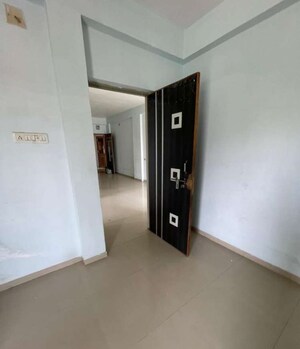 Room in 2 BHK Apartment at Nikol – for Sale
