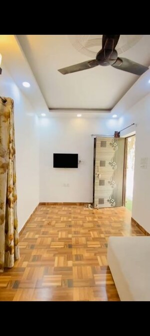 Room in 1 BHK Apartment at Dwarka Sector 16 – for Rent
