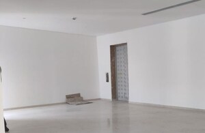 Room in  Office Space at Vijayalaxmi 93 Palladian, Andheri East – for Sale