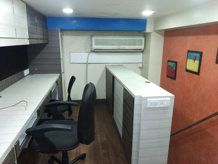 Team Area, om-heera-panna-mall Commercial Office Space 300 Sq.Ft. In Andheri West Mumbai 10735769