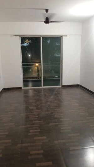 Room in 3 BHK Apartment at Konark Exotica, Wagholi – for Rent