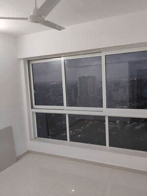 Furnished Amenities in 2 BHK Apartment at Siddha Sky, Sion – for Sale