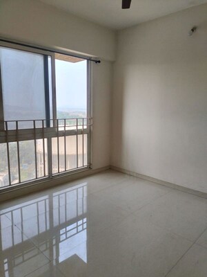 Room in 1 BHK Apartment at Vijay Orovia, Ghodbunder Road – for Rent