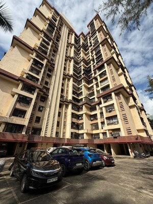2 BHK Apartment – Exterior View View at Lokhandwala Whispering Palms, Kandivali East - for Rent