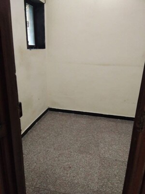 Room in 1 BHK Apartment at Hill View CHS, Borivali West – for Rent