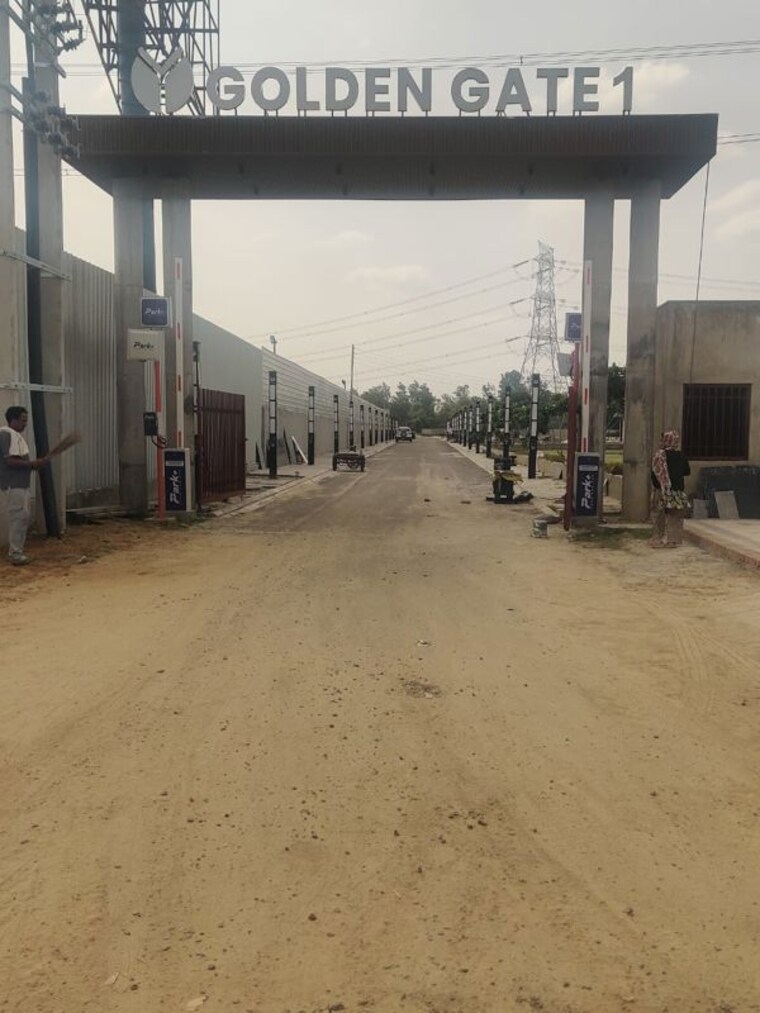  Parking, yashvi-golden-gate-residency  118 Sq.Yd. Plot In Farukh Nagar Sector 3 Gurgaon 10735865