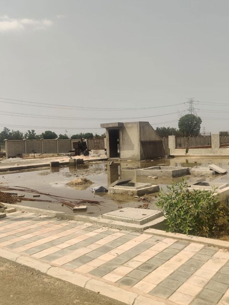 Exterior View, yashvi-golden-gate-residency  118 Sq.Yd. Plot In Farukh Nagar Sector 3 Gurgaon 10735865