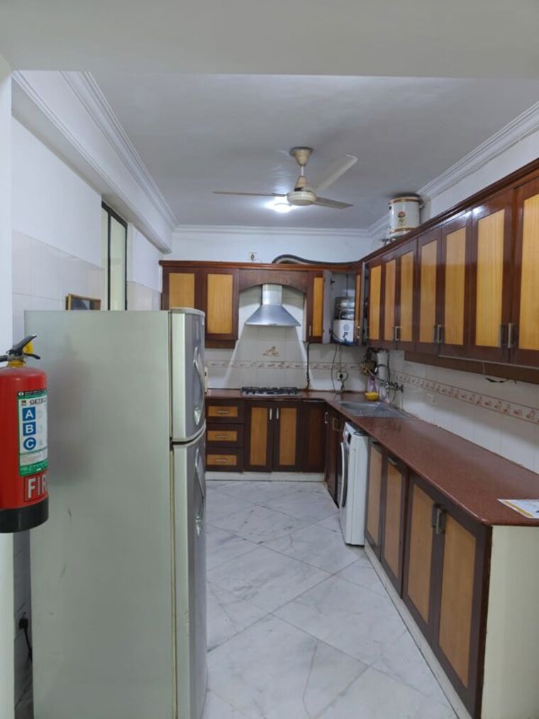 Kitchen, green park 3 Bedroom 300 Sq.Ft. Builder Floor In Green Park Delhi 10735857