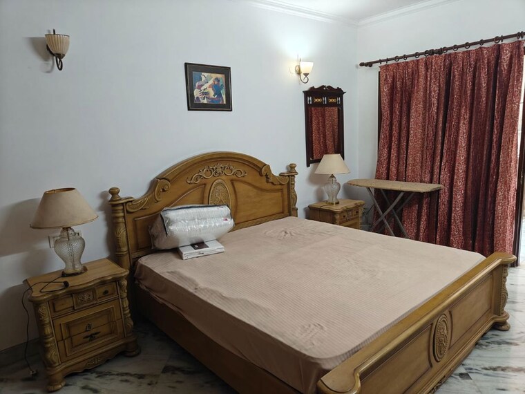 Bedroom, green park 3 Bedroom 300 Sq.Ft. Builder Floor In Green Park Delhi 10735857