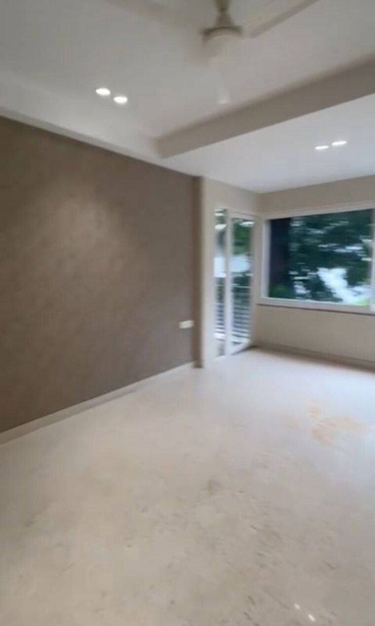 Room, sushant lok i 4 Bedroom 2700 Sq.Ft. Builder Floor In Sushant Lok I Gurgaon 10735889