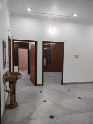 Room in 1 BHK Independent House at Sector 4 – for Rent