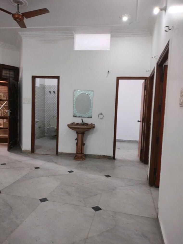 Room, sector 4 1 Bedroom 1242 Sq.Ft. Independent House In Sector 4 Gurgaon 10735898