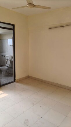 2 BHK Apartment For Sale in OP Floridaa