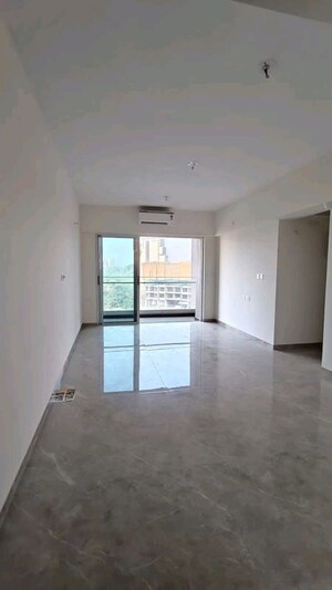 Room in 4 BHK Apartment at LnT Elixir Reserve, Powai – for Sale