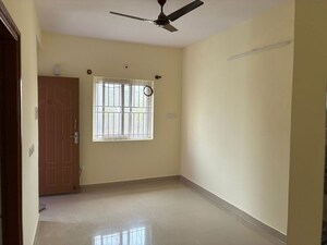 Room in 1 BHK Builder Floor at Kodathi – for Rent