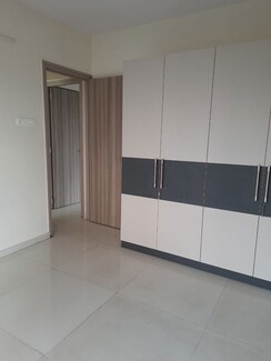 2 BHK Apartment For Rent in Ashar Axis