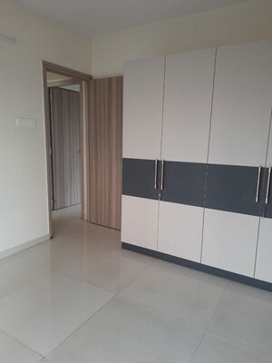 2 BHK Apartment For Rent in Ashar Axis, Majiwada