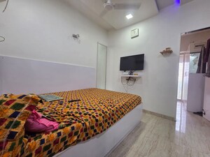 Bedroom in 1 RK Apartment at Summit Apartment, Goregaon East – for Rent