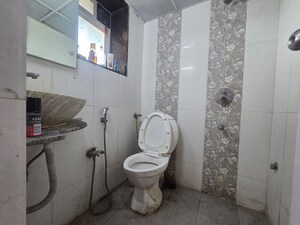 Bathroom in 1 RK Apartment at Summit Apartment, Goregaon East – for Rent