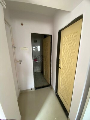  1 BHK Apartment at Goregaon West – for Rent