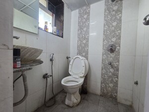 Bathroom in Studio Apartment at Summit Apartment, Goregaon East – for Rent