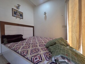 Bedroom in Studio Apartment at Summit Apartment, Goregaon East – for Rent