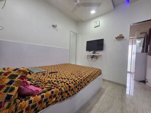 Bedroom in Studio Apartment at Summit Apartment, Goregaon East – for Rent