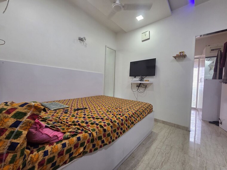 Bedroom, summit-apartment Studio 300 Sq.Ft. Apartment In Goregaon East Mumbai 10735923