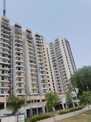 2 BHK Apartment For Sale in Supertech Golf Country Village, Sector 22d Yamuna Expressway