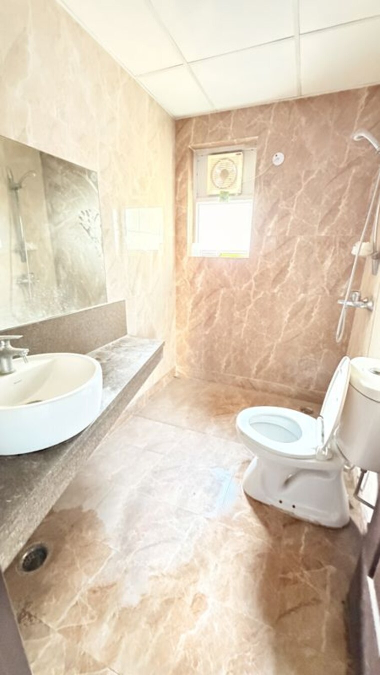 Bathroom, amrapali-verona-heights 2 Bedroom 1000 Sq.Ft. Apartment In Tech Zone 4 Greater Noida Greater Noida 10735697
