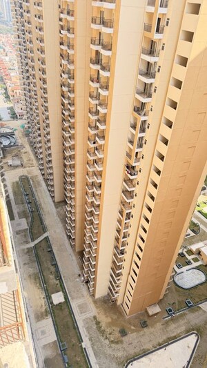 3 BHK Apartment – Exterior View View at Amrapali Verona Heights, Tech Zone 4 Greater Noida - for Sale