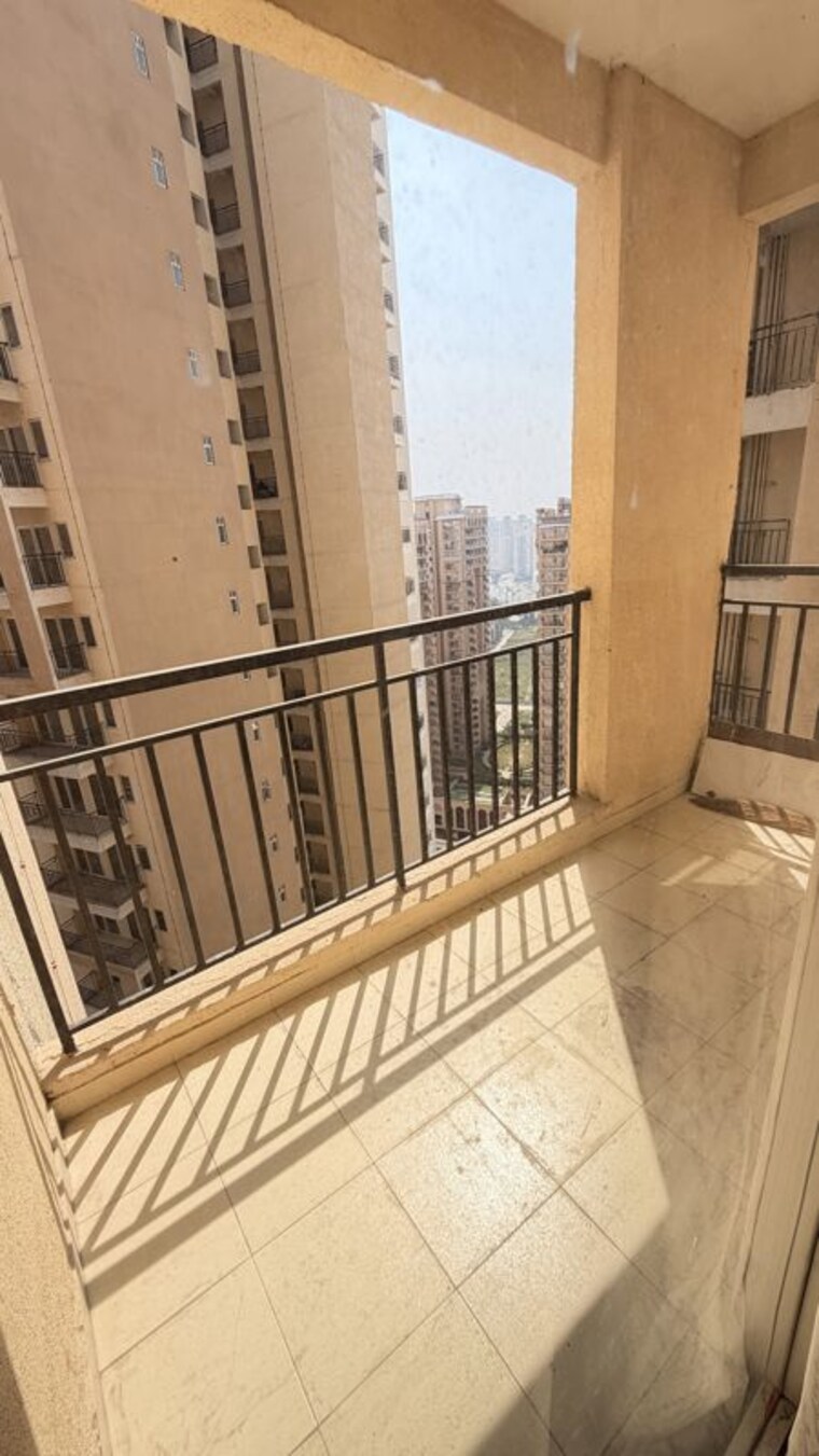 Balcony, amrapali-verona-heights 3 Bedroom 1300 Sq.Ft. Apartment In Tech Zone 4 Greater Noida Greater Noida 10735821