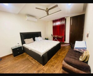 Bedroom in 3 BHK Builder Floor at Sector 9 Panchkula – for Rent