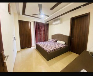 Bedroom in 3 BHK Builder Floor at Sector 9 Panchkula – for Rent