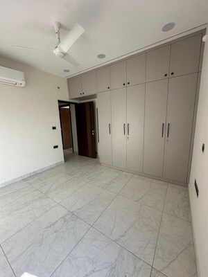 Room in 2.5 BHK Apartment at Sumadhura The Olympus, Financial District – for Rent