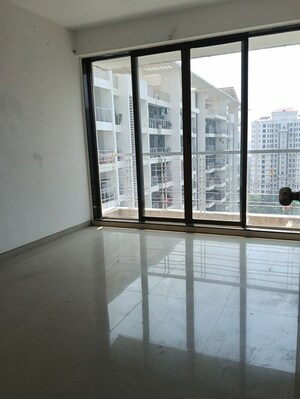 Room in 3 BHK Apartment at Kesar Harmony, Kharghar – for Rent