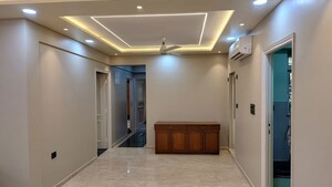 Room in 3 BHK Apartment at Hiranandani Estate, Ghodbunder Road – for Rent