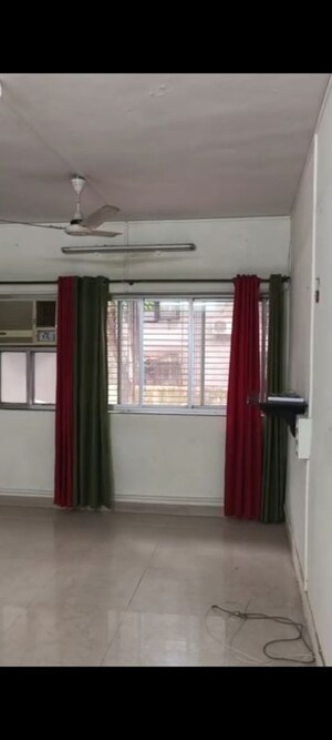Room in 1 BHK Apartment at Jumbo Darshan, Andheri East – for Rent