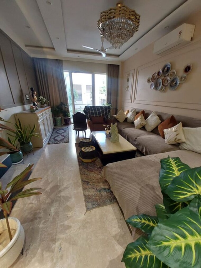 Team Area, shivalik colony 3 Bedroom 1800 Sq.Ft. Builder Floor In Shivalik Colony Delhi 10735986