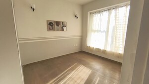Room in 3 BHK Apartment at Emaar Palm Gardens, Sector 83 – for Sale