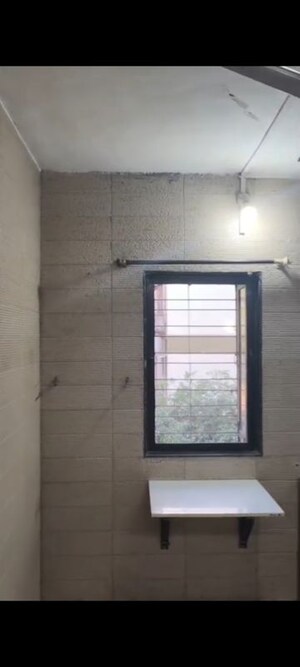 Room in 1 BHK Apartment at Jumbo Darshan, Andheri East – for Rent