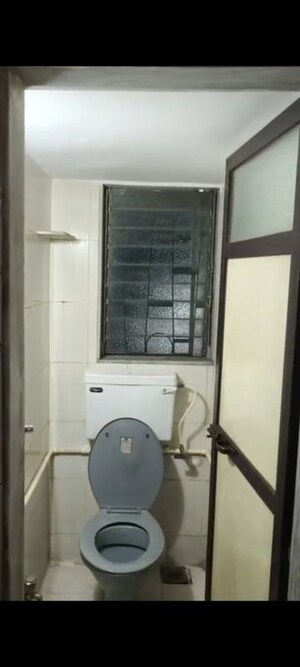Bathroom in 1 BHK Apartment at Jumbo Darshan, Andheri East – for Rent