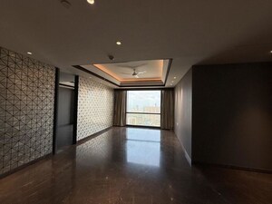 4 BHK Apartment For Sale in Lodha Trump Tower, Worli