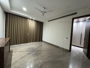 4 BHK Builder Floor For Rent in Sector 7