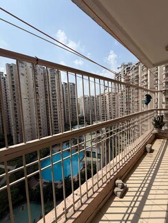 2.5 BHK Apartment For Rent in Ajnara Homes