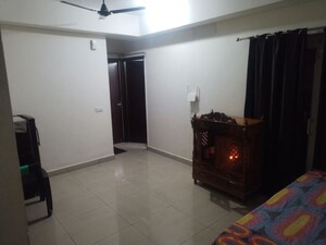 Living Room in 2.5 BHK Apartment at Ajnara Homes, Sector 16b Greater Noida – for Rent